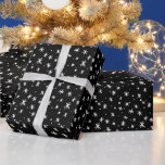 Papel De Presente Feriado das Estrelas Pretas e Brancas<br><div class="desc">Este charmoso papel de embrulho de férias apresenta um padrão estrelado,  desenhado com mão branca e preta. É o presente perfeito para presentes de Natal ou Chanucá.</div>