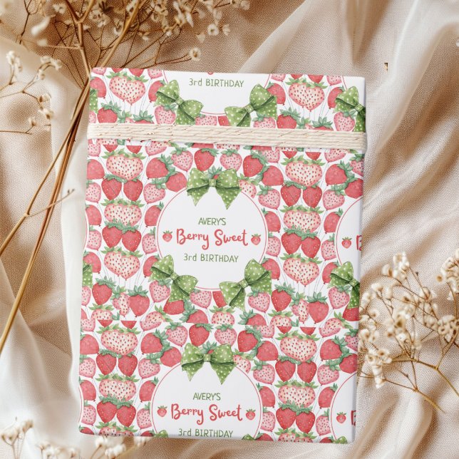 Papel De Presente Festa de 3 anos Berry Sweet de Morango  (Criador carregado)