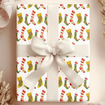 Papel De Presente Festivo Stockings Natal<br><div class="desc">Enrole seus presentes de Natal em um encanto confortável com este belo papel de embrulho de Natal. Um padrão festivo de meias coloridas cheias de presentes e doces evoca o calor e a alegria da estação. Perfeito por adicionar um toque de nostalgia ao seu presente de Natal</div>