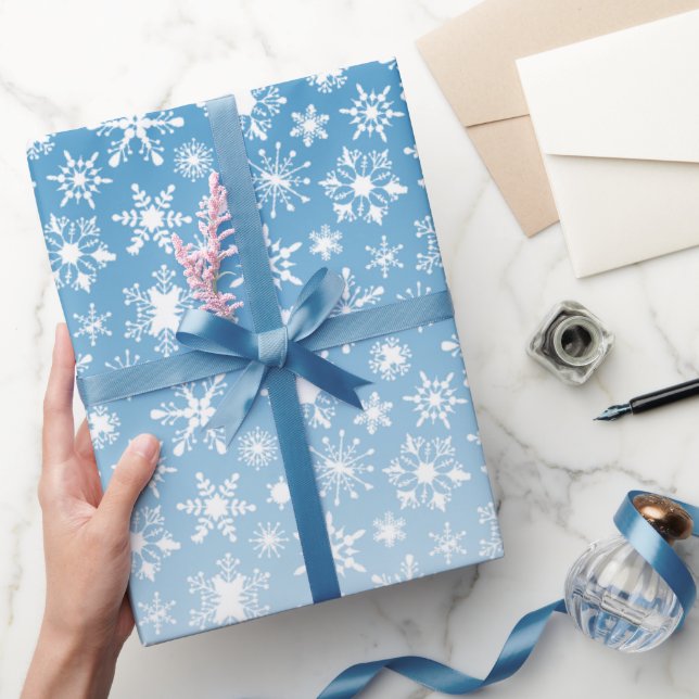 Papel De Presente Flocos de neve com gradiente azul (Presentear)