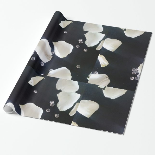 Papel De Presente Floral Preto e Branco (Desenrolado)