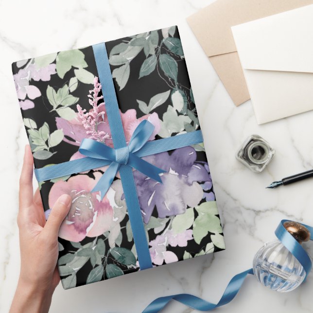 Papel De Presente Floral Roxo Rosa Fundo Preto (Presentear)