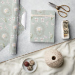 Papel De Presente Floral Vintage Ornate Elegante Verde Salvia<br><div class="desc">Adorável papel de embrulho estilo vintage ornamentado com borboletas,  lírios do vale e verdes misturados criando um belo papel de embrulho para todos os seus presentes. Fundo verde salvia.</div>