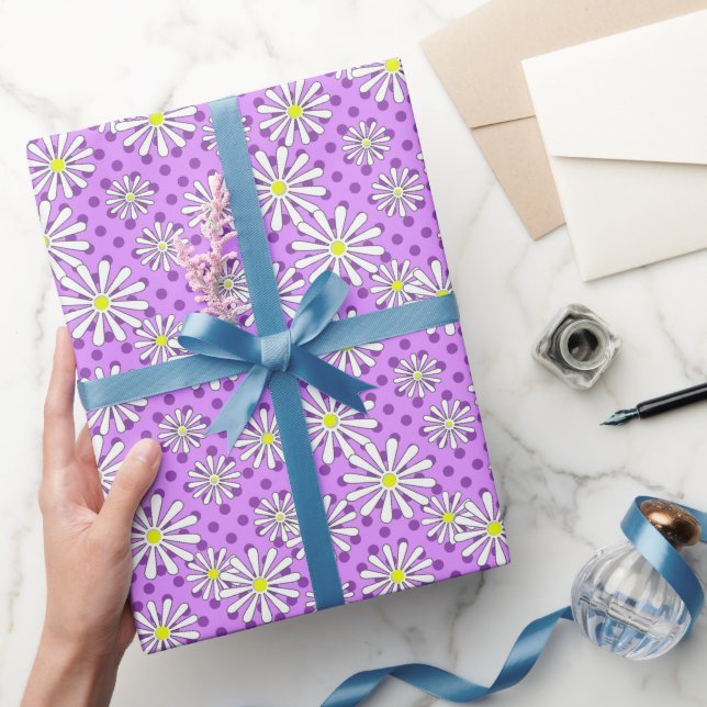Papel De Presente Flores brancas margaridas sobre fundo bolinhas (Presentear)