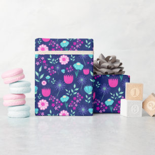 Papel De Presente Flores Delicadas e Detalhes Botânicos
