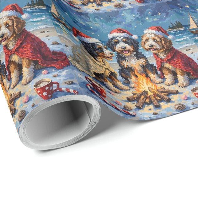 Papel De Presente Fogueira de Natal na Praia com Bernedoodle Férias (Ponta do rolo)