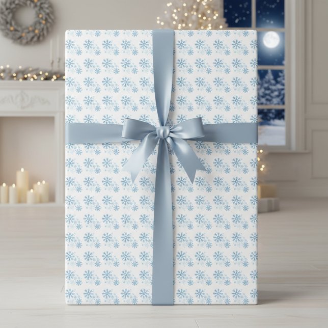 Papel De Presente Fosco Flurries Blue Snowflake Papel de enrolamento (Frosted Flurries Blue Snowflake Wrapping Paper)
