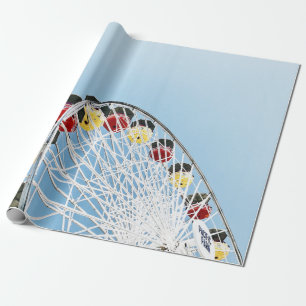 Papel De Presente Foto de alto ângulo da roda-gigante branca na man