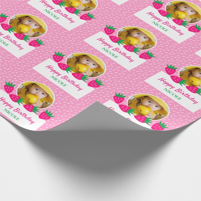 Papel De Presente Foto De Aniversário Da Garota De Morango Rosa E Ge (Ponta)