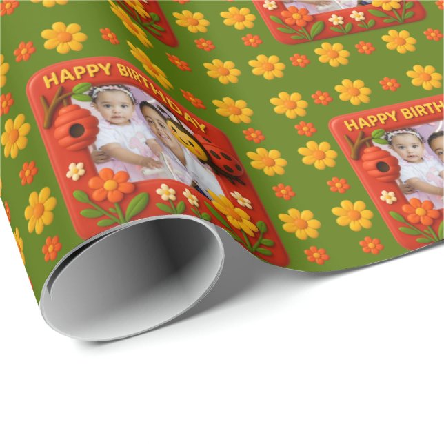Papel De Presente Foto de Aniversário da Ladybug Cute Personalizável (Ponta do rolo)