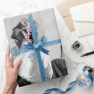 Papel De Presente Foto em preto e branco de marinheira