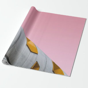 PAPEL DE PRESENTE FOTOGRAFIA BAIXA DO ÂNGULO DA CONSTRUÇÃO DE CIN