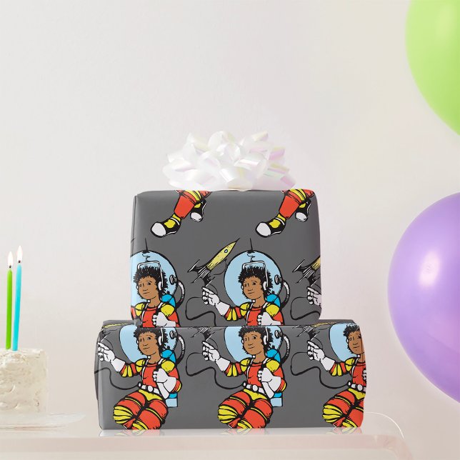 Papel De Presente Garota Astronauta com Blaster de Foguete (Criador carregado)