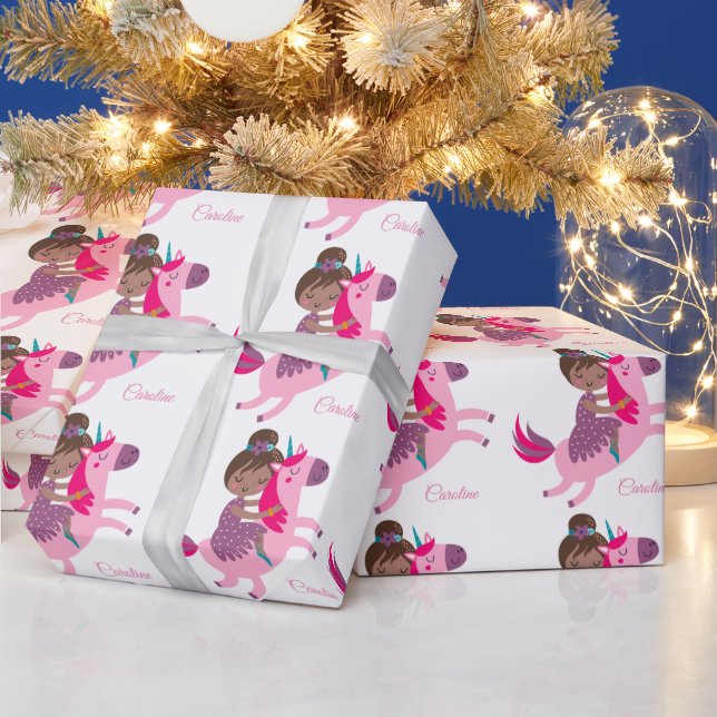 Papel De Presente Garota de Brunette Caçada no Unicórnio (Feriados)