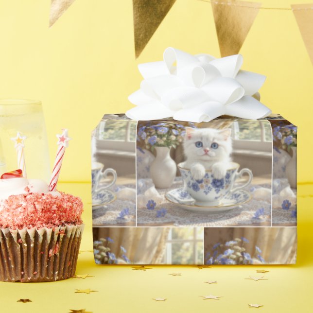 Papel De Presente Gatinho Branco em um Teacup (Festa de aniversário)