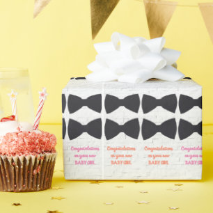 Papel De Presente Gravatas Arcos Pretas em Branco com Texto Rosa par