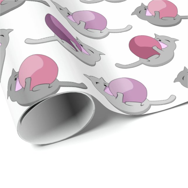 Papel De Presente Happy Cute Cats Playing with Balls (Ponta do rolo)