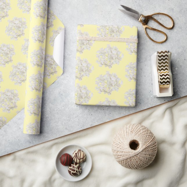 Papel De Presente Hortênsia Branca em Amarelo Pastel (Artesanato)