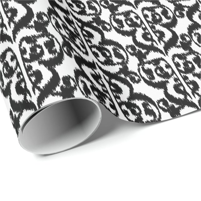 Papel De Presente Ikat Moorish Damask - preto e branco (Ponta do rolo)