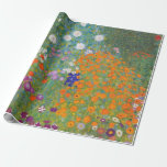 Papel De Presente Jardim Flor (Gustav Klimt)<br><div class="desc">Este design apresenta uma pintura do artista austríaco Gustav Klimt (1862-1918). É uma representação de um belo jardim floral no estilo impressionista típico de Klimt. As flores quase parecem estar transbordando, e é impossível não se sentir otimizado por sua beleza. A obra original foi concluída em 1907 e seu título...</div>