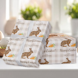 Papel De Presente Lebre Marrom e Cenouras Feliz Páscoa Xadrez Bege