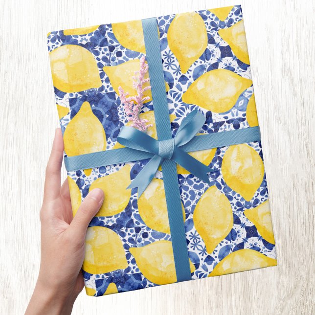 Papel De Presente Limão Citrus Watercolor Azulejo Azul Mediterrâneo (Watercolor lemons on a blue and white Mediterranean tile background patterned gift wrap paper roll)
