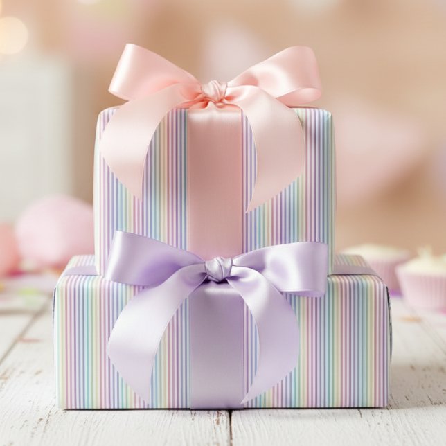 Papel De Presente Listras Arco-Íris Chic Moderno (Trendy Chic Colorful Rainbow Striped Pattern Feminine Birthday Gift Wrap. Multicolored Pinstripes)