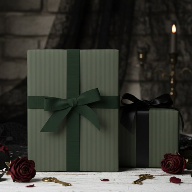 Papel De Presente Listras Finas de Floresta Elegante Verde (Simple Elegant Forest Green Wrapping Paper for Gothic Wedding or Birthday for Him. Green Pinstripes)