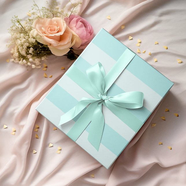 Papel De Presente Listras Horizontais Turquesa Pálido Grandes (Large Pale Turquoise Horizontal Stripes Wrapping Paper)