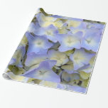 Papel De Presente Luz bonito e colorida - o Hydrangea azul floresce<br><div class="desc">Características deste design uma foto do fim-acima da luz colorida - o hydrangea azul floresce. Um design elegante para envolver dentro seus presentes. Excelente para chás de panela,  presentes de casamento,  ou presentes do noivado.</div>