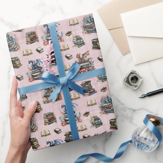 Papel De Presente Magical Dragons & Books on Light Gray-Pink (Presentear)