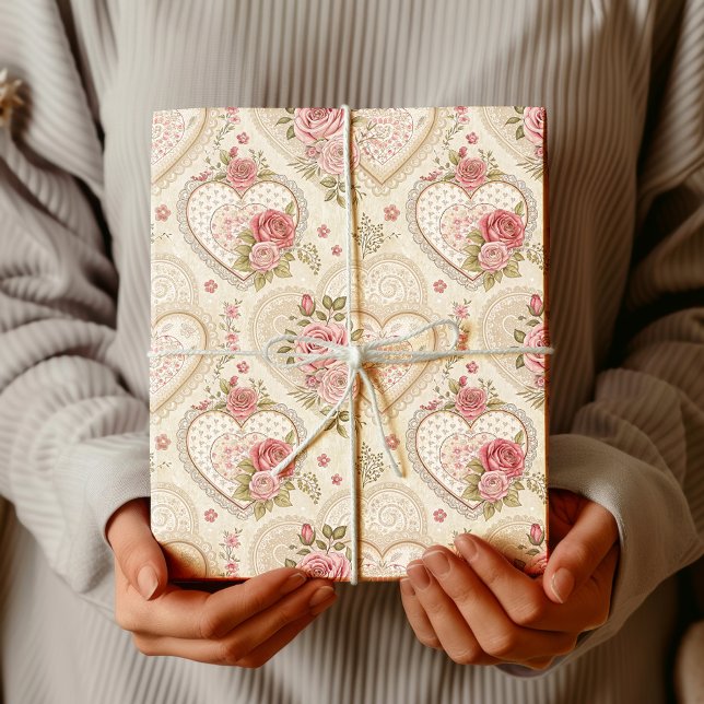 Papel De Presente Marfim Antigo Bordô Corações franzidos Rosas Rústi (Criador carregado)