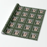 Papel De Presente Meerkat Christmas Snowflake<br><div class="desc">Reproduzida a partir de uma fotografia digital original,  com um design de floco de neve como borda. Esta criatura encantadora faz um presente divertido.</div>