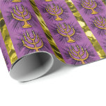 Papel De Presente Menorahs Roxo e Dourada Brilhante<br><div class="desc">Belo papel de embrulho para Chanucá com Menorahs Roxo e Dourado Faux Glitter Design</div>