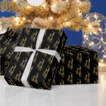 Papel De Presente Merry Christmas Elegant Black Faux Gold Foil Text<br><div class="desc">Tipografia de Padrão Feliz de Natal Preto Chic Elegante e Dourada Folha de Ouro Faux Texto de Maçã Brilhante Papel de Maçã Feriado Estação de Natal Presentes</div>