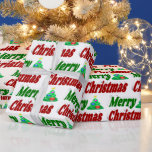 Papel De Presente Merry Christmas Tree red - Tpografia verde<br><div class="desc">Esfregando papel com Feliz Natal em texto verde e vermelho 3D e uma árvore de Natal. Disponível em vários estilos e tamanhos.</div>