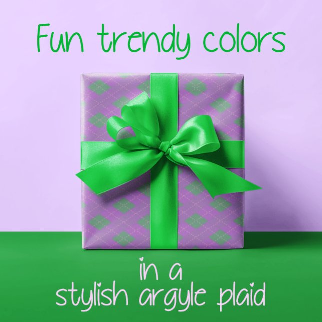 Papel De Presente Natal de Xadrez Verde Popular (Vibrant green and purple plaid.)