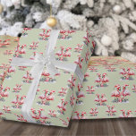 Papel De Presente Natal do Flamingo<br><div class="desc">Celebre as festas de fim de ano com um pouco de surf e areia com este papel de embrulho festivo que apresenta dois flamingos cor-de-rosa com presentes aos seus pés e usando chapéus de Papai Noel. Deseje a seus entes queridos uma feliz temporada de festas de fim de ano com...</div>