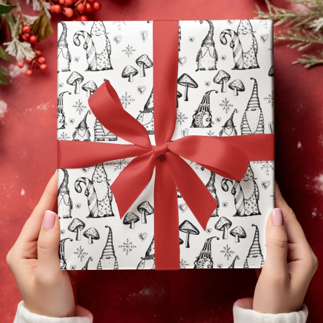 Papel De Presente Natal do Gnomo Preto e Branco (Whimsical Christmas Gnomes Hand Drawn in Black Ink. Cute Black and White Holiday Pattern.)