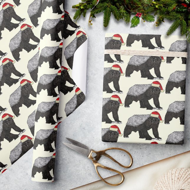 Papel De Presente Natal Texugo Furioso Papai Noel (Christmas honey badger wearing a santa hat pattern badass wild animal holiday wrapping paper)