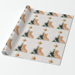 Papel De Presente Naughn Orange Tabby Christmas<br><div class="desc">O gato-do-mato-laranja foi malvado e escalou a árvore de Natal chegando ao topo da estrela amantes de gatos bonitos e divertidos embrulhando papel</div>