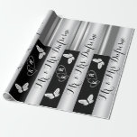 Papel De Presente Nome Personalizado e Iniciais Casamento/Aniversári<br><div class="desc">Adicione um toque pessoal ao seu presente com este elegante nome personalizado prateado e iniciais de casamento ou presente de aniversário.</div>