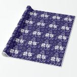 Papel De Presente Números de fontes legal personalizados<br><div class="desc">Números de fontes legalEncapsulamento personalizado de aniversário roxo e branco ou de presente de aniversário.</div>