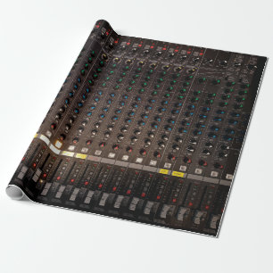 Papel De Presente O botão no mixer de áudio