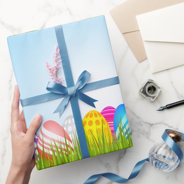 Papel De Presente Ovos de Páscoa Coloridos na Grama (Criador carregado)