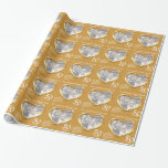 Papel De Presente Pacote de fotos de aniversário de casamento do our<br><div class="desc">Papel de embrulho de aniversário de casamento em tons ouro amarelos. Personalize este artigo de aniversário com sua própria foto, seu nome de pai e ano de aniversário. Atualmente lê para um incrível aniversário feliz de 50 anos de mamãe e Pai. Belo efeito de ouro líquido em forma cardíaca imprimiu...</div>