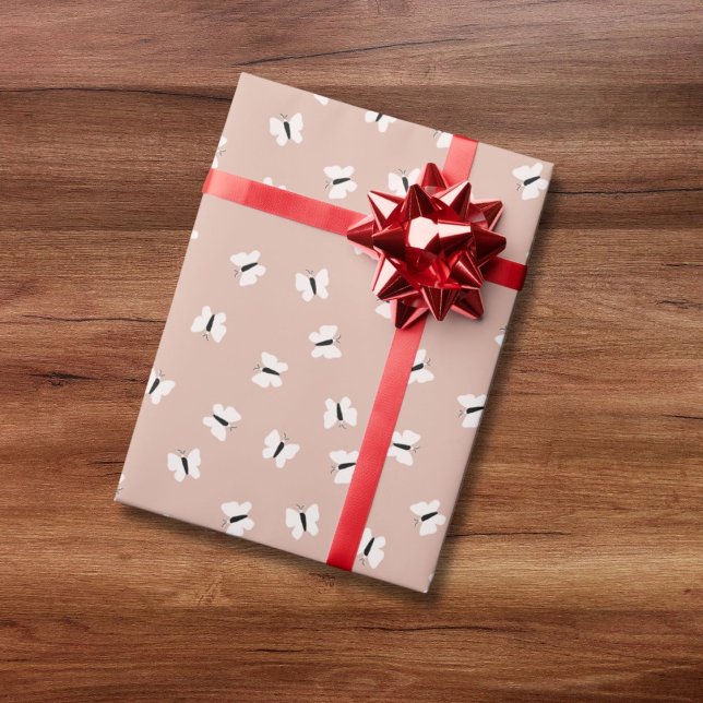 Papel De Presente Padrão de borboleta desenhada pela mão em rosa (Criador carregado)