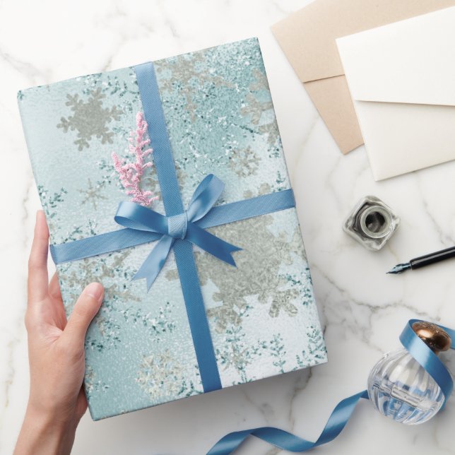 Papel De Presente Padrão de Floco de Neve de Natal de Prata Azul Ele (Presentear)