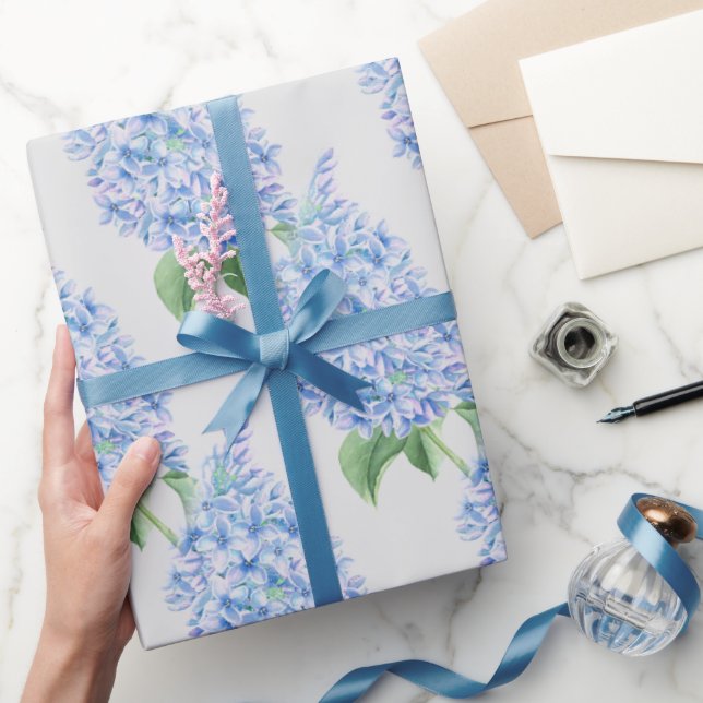 Papel De Presente Padrão de Lilases Azuis em Aquarela (Presentear)