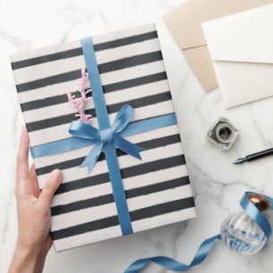 Papel De Presente Padrão de Listras Bege e Preto Minimalista